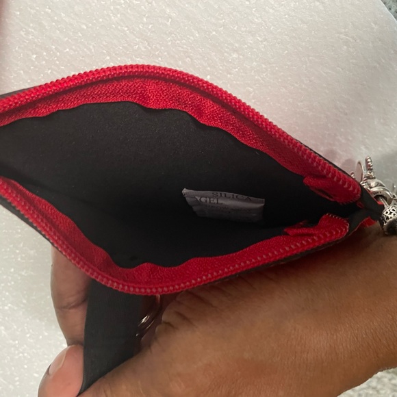 NWOT K•Carroll RED Wristlet with Zipper opening, inside slots & Detachable Strap - Picture 3 of 10